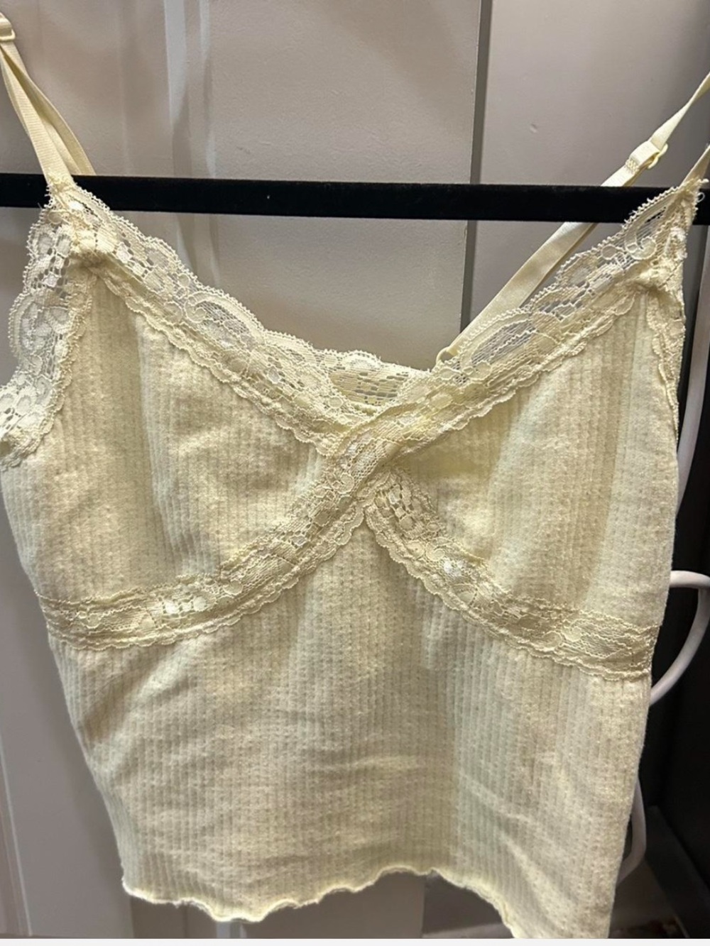 Lace-Trim Ribbed Cami Tank Top in Pale Yellow